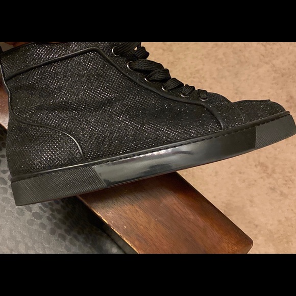 Authentic Men’s CHRISTIAN LOUBOUTIN Sneaker - Picture 4 of 7